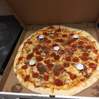 Cosmo's Pizza - Deliciousness. Hands down, the best pizza. And the customer service is great! - Pizza Near Me - Denver, Colorado Cosmo's Pizza - Deliciousness. Hands down, the best pizza. And the customer service is great! - Pizza Near Me - Denver, Colorado