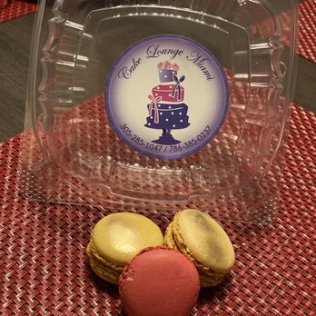 Cake Lounge Miami - Yummy macaroons - caramel, lemon and raspberry - Cupcakes Near Me - Miami, Florida