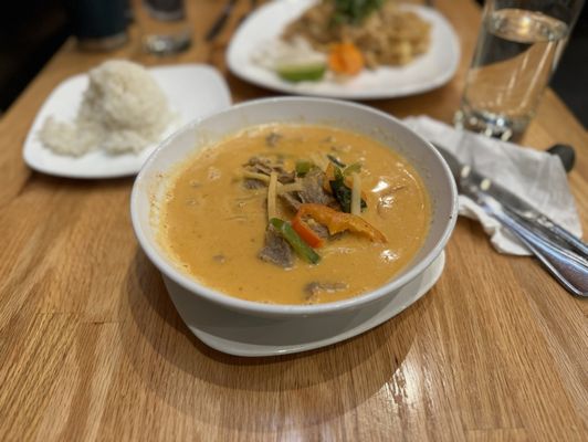 Pattaya Thai Cuisine by null