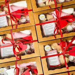 Sarah Ruth's Bakery - Valentine's Day DIY Cookie Kits