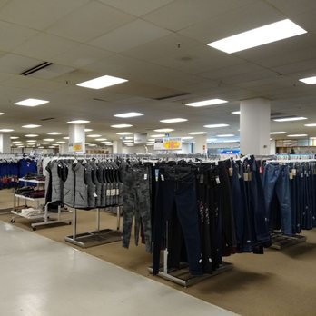 Designer Row - Inside the store. - Outlet Stores Near Me - Vaughan, Ontario