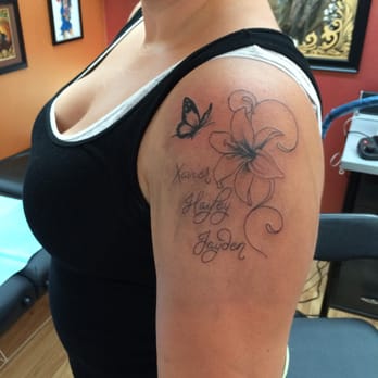 Hailey Jean's Tattoo Studio - Before of my sister's new ink. - Tattoo Near Me - Bristol, Rhode Island Hailey Jean's Tattoo Studio - Before of my sister's new ink. - Tattoo Near Me - Bristol, Rhode Island
