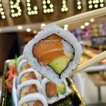 Tabletime - salmon avocado roll - Sushi Bars Near Me - New York, New York