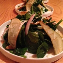 Altiro Latin Fusion - Ala Espinaca- Organic baby spinach, grilled Bosc pears, Altiro vinaigrette