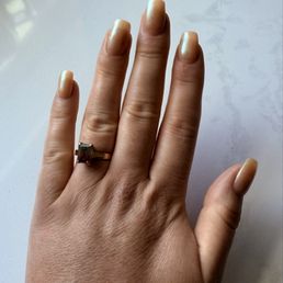 Builder gel on natural nails with shellac color Builder gel on natural nails with shellac color