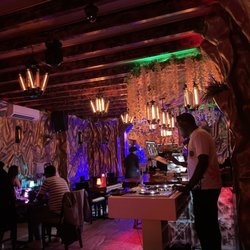 Living Room Sushi & Steakhouse - Inside
