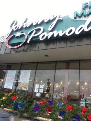 Johnny Pomodoro S Fresh Market Takeout Delivery 28 Reviews Grocery 32906 Middlebelt Rd Farmington Hills Mi Phone Number Yelp
