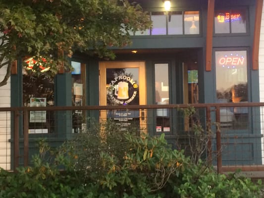 Taproom@Bayview Corner by null