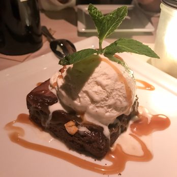 Bodega Wine Bar - Brownie Sundae - Wine Bars Near Me - Santa Monica, California
