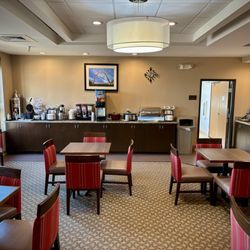 Comfort Inn & Suites Sikeston I-55 - Breakfast area