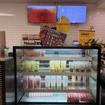 Sunright Tea Studio - Upland - Pre-prepped cups - Bubble Tea Near Me - Upland, California Sunright Tea Studio - Upland - Pre-prepped cups - Bubble Tea Near Me - Upland, California