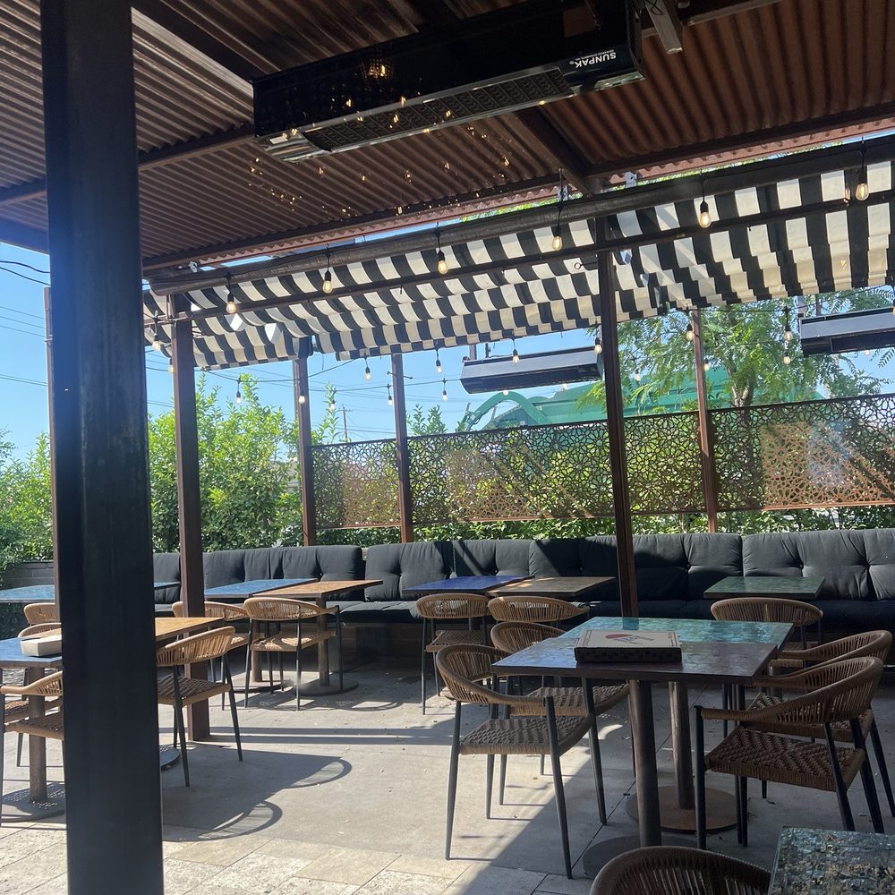 Pizza To The Rescue - Patio area - Pizza Near Me - Phoenix, Arizona