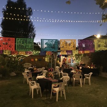 40 Palms - Front yard - Venues & Event Spaces Near Me - Los Angeles, California