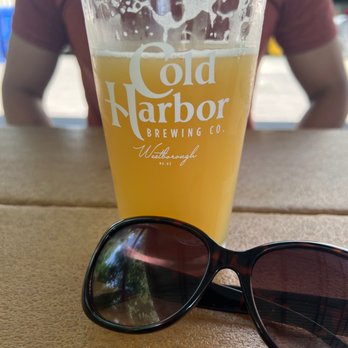 Cold Harbor Brewing - Feather Edge - Breweries Near Me - Westborough, Massachusetts