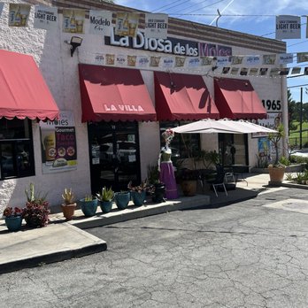 La Diosa de Los Moles - Mexican Near Me - Monterey Park, California La Diosa de Los Moles - Mexican Near Me - Monterey Park, California