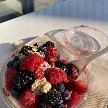 Spoons Acai Bowls - Açaí - Acai Bowls Near Me - Charlotte, North Carolina Spoons Acai Bowls - Açaí - Acai Bowls Near Me - Charlotte, North Carolina