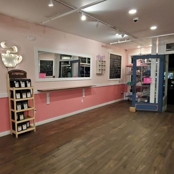 Pink Pastry Shop - Bakeries Near Me - Bar Harbor, Maine Pink Pastry Shop - Bakeries Near Me - Bar Harbor, Maine