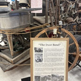Blackwell's Corner - Gas Stations Near Me - Lost Hills, California