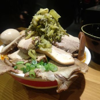 KINTON RAMEN KOREATOWN - Mega Ramen hot and sour. Meat slices are thick but fatty. Noodles and broth no taste at all. - Ramen Near Me - Toronto, Ontario KINTON RAMEN KOREATOWN - Mega Ramen hot and sour. Meat slices are thick but fatty. Noodles and broth no taste at all. - Ramen Near Me - Toronto, Ontario
