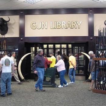 Bass Pro Shop - Outdoor Gear Near Me - Glendale, Arizona