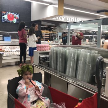 Farmer's Best Market - Sushi bar - Grocery Near Me - Chicago, Illinois Farmer's Best Market - Sushi bar - Grocery Near Me - Chicago, Illinois