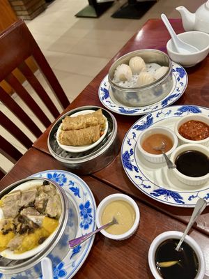 Cafe Evergreen by null