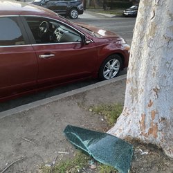 Solution Auto Glass - Broken window- a day before the repair.