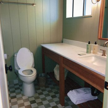 Astoria Crest Motel - The renovated bathrooms are beautiful! - Hotels Near Me - Astoria, Oregon Astoria Crest Motel - The renovated bathrooms are beautiful! - Hotels Near Me - Astoria, Oregon