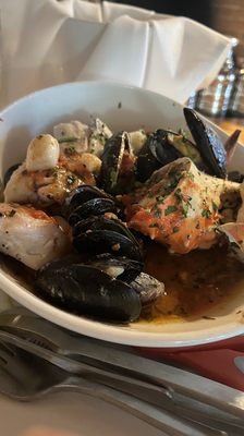 Paula's On Main by null