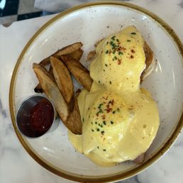 Eggs Benedict - Your Way