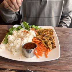 Simply Pho House - Chicken rice dish