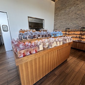 85°C Bakery Cafe-San Jose - Breads - Coffee & Tea Near Me - San Jose, California 85°C Bakery Cafe-San Jose - Breads - Coffee & Tea Near Me - San Jose, California