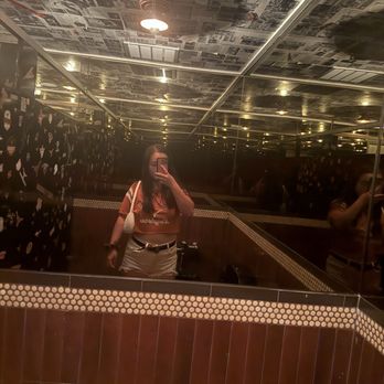 Victory Lap Rainey - Bathroom (Only 2 stalls on Rainey ) - Sports Bars Near Me - Austin, Texas Victory Lap Rainey - Bathroom (Only 2 stalls on Rainey ) - Sports Bars Near Me - Austin, Texas