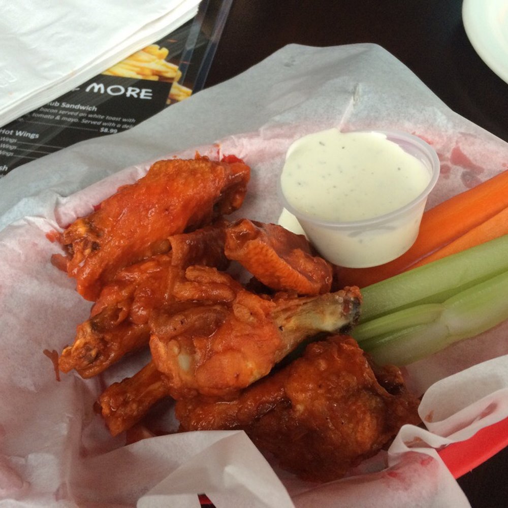 Sachse Ice House - Hot wings! - Burgers Near Me - Sachse, Texas