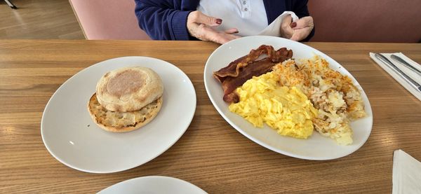 5800 North Cafe by null