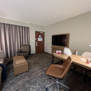 Embassy Suites by Hilton Albuquerque - Hotels Near Me - Albuquerque, New Mexico Embassy Suites by Hilton Albuquerque - Hotels Near Me - Albuquerque, New Mexico