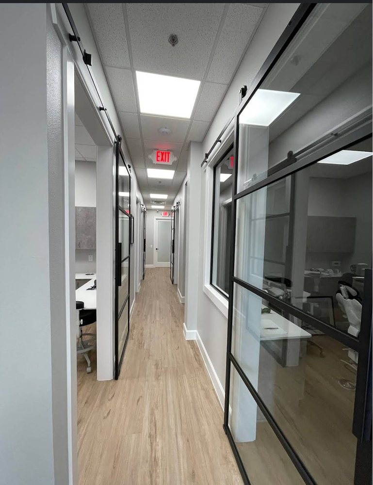 HEARTHSTONE DENTAL SPECIALISTS 19 Photos 13535 Hausman Pass, San