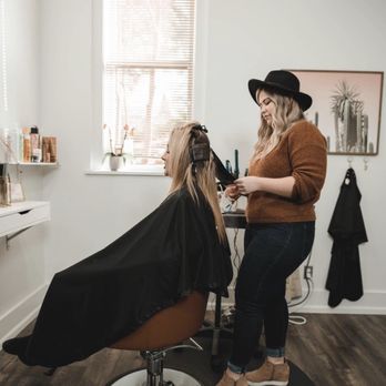 Bend Hair - Blow Dry/Out Services Near Me - Bend, Oregon