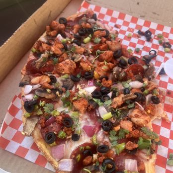 Pizza Twist - Mediterranean Combo Pizzatwis - Pizza Near Me - Riverside, California Pizza Twist - Mediterranean Combo Pizzatwis - Pizza Near Me - Riverside, California