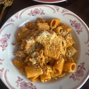 Mama’s on Main - So much deliciousness - Wine Bars Near Me - Covington, Kentucky