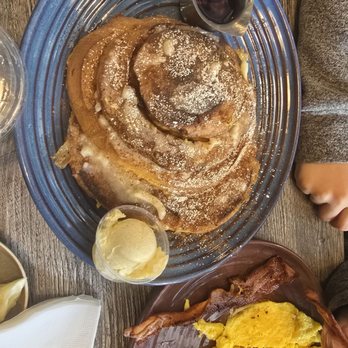 Toast Cafe & Grill - Cinnamon french toast - American Near Me - San Jose, California
