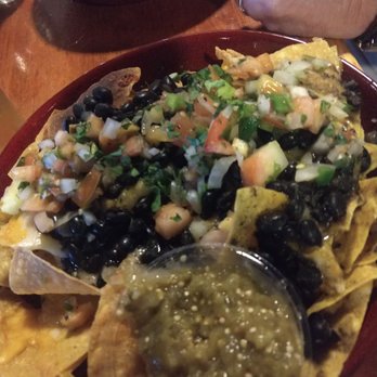 Maui Brewing - Nachos - Brewpubs Near Me - Lahaina, Hawaii Maui Brewing - Nachos - Brewpubs Near Me - Lahaina, Hawaii