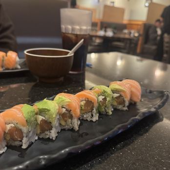 Sushi Fresh Ventura - Philadelphia Dream Roll - Sushi Bars Near Me - Ventura, California Sushi Fresh Ventura - Philadelphia Dream Roll - Sushi Bars Near Me - Ventura, California