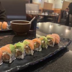 Sushi Fresh Ventura - Philadelphia Dream Roll