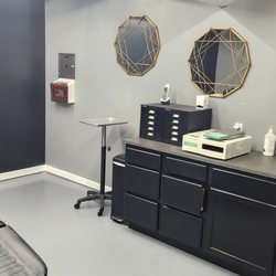 Artifex - Body Piercing Room