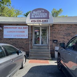 Kelly's Kitchen & Bakery - View of the entrance