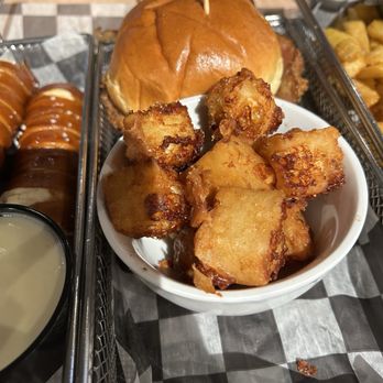 High Grain Brewing - Cheese curds - Brewpubs Near Me - Cincinnati, Ohio