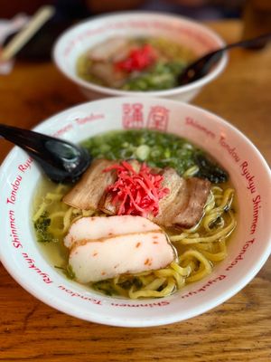 Tondou Ramen by null