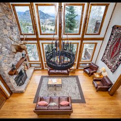 Taharaa Mountain Lodge
