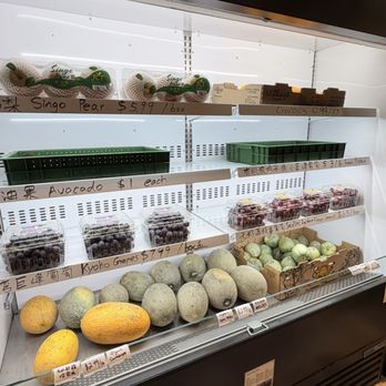 Farm to Kitchen - fresh fruit - Fruits & Veggies Near Me - San Jose, California Farm to Kitchen - fresh fruit - Fruits & Veggies Near Me - San Jose, California